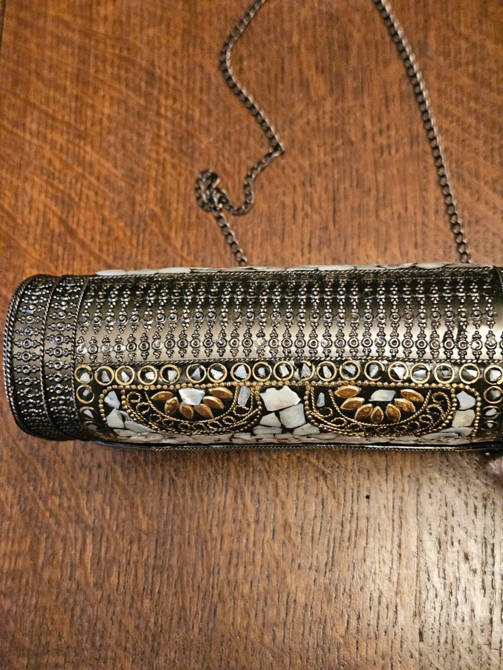 Handmade in India Vintage Metal Purse With Mother of Pearl & Brass Inlay - Picture 5 of 7